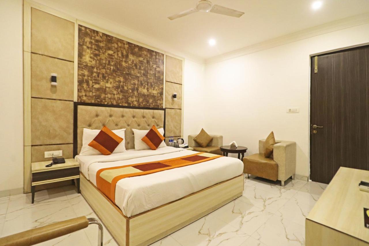 Hotel Almora Near Delhi Airport New Delhi Exterior photo