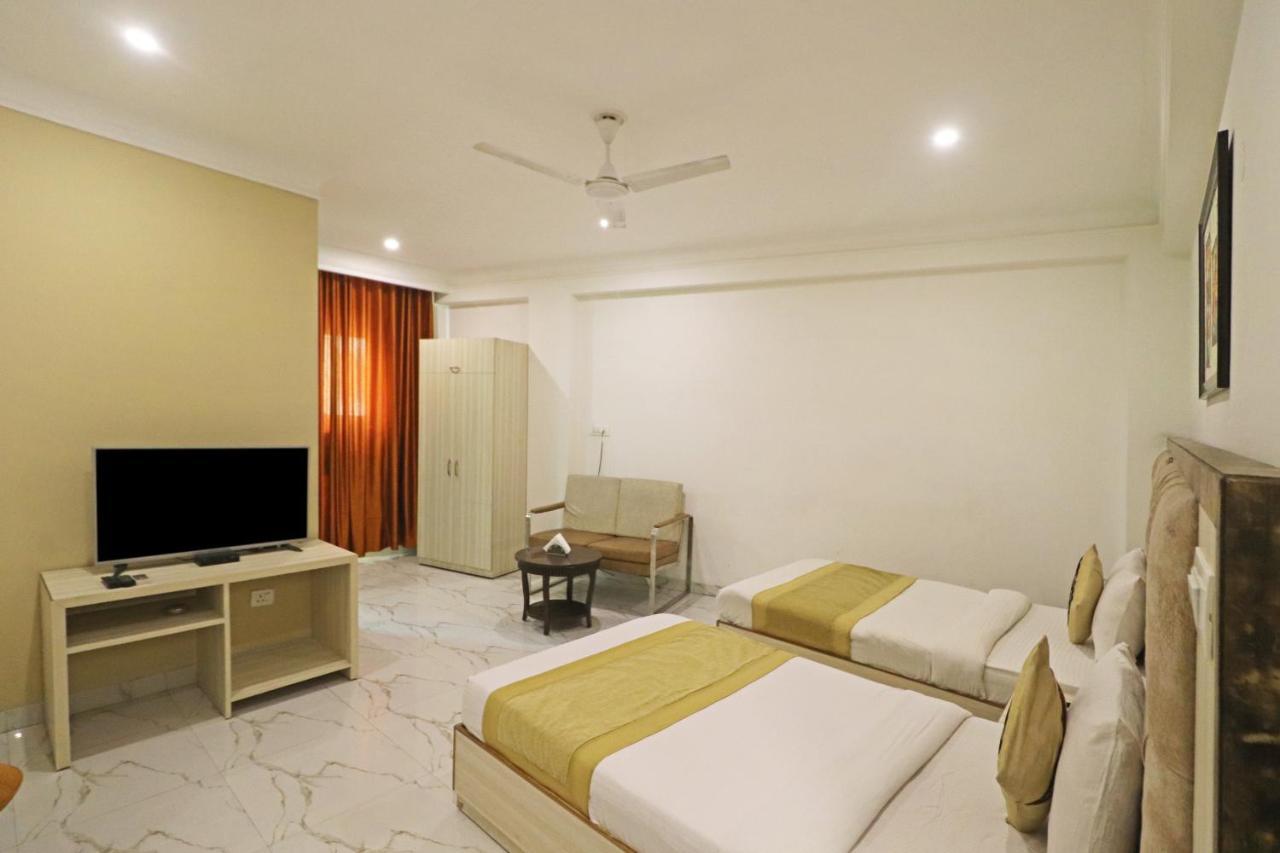 Hotel Almora Near Delhi Airport New Delhi Exterior photo