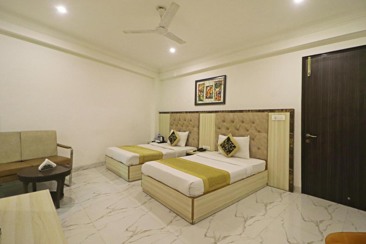 Hotel Almora Near Delhi Airport New Delhi Exterior photo