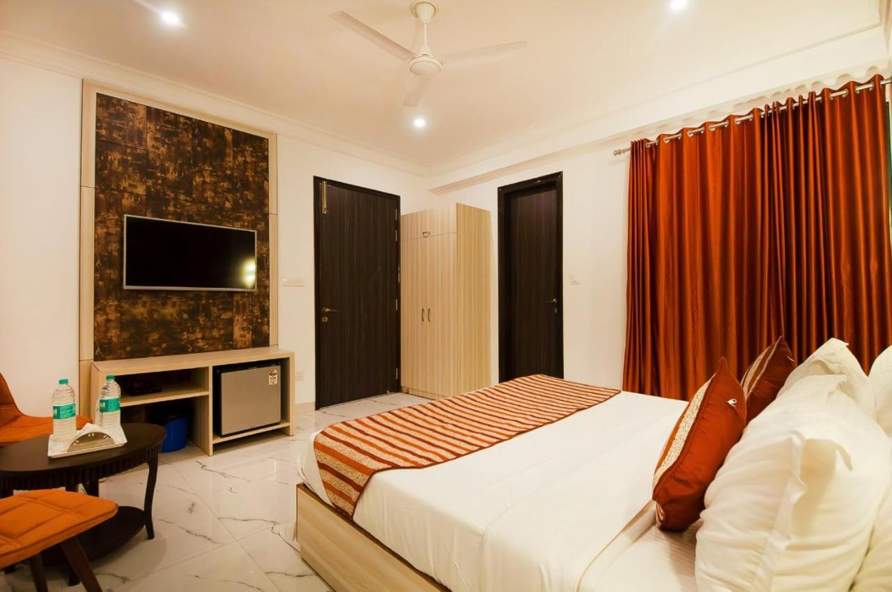 Hotel Almora Near Delhi Airport New Delhi Exterior photo